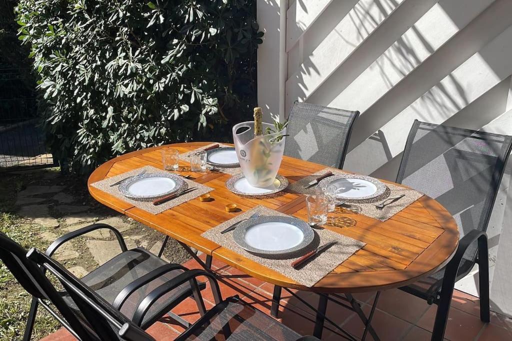 Avec Jardin, Piscine, Parking, Wifi, Proche Plage-beach-playa