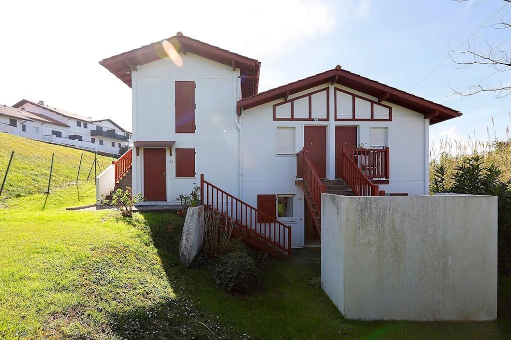 Avec Jardin, Piscine, Parking, Wifi, Proche Plage-beach-playa